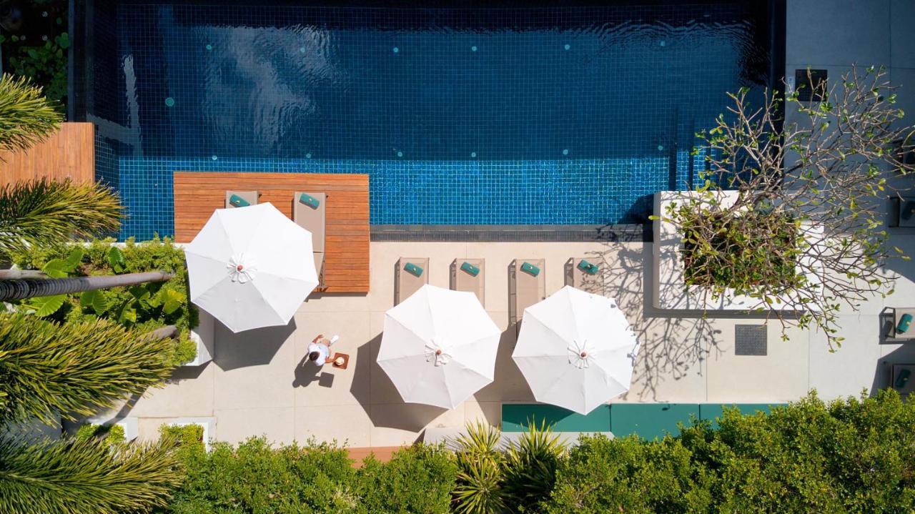 Outrigger Surin Beach Resort - Sha Extra Plus Екстер'єр фото The pool at the Beverly Hills Hotel
