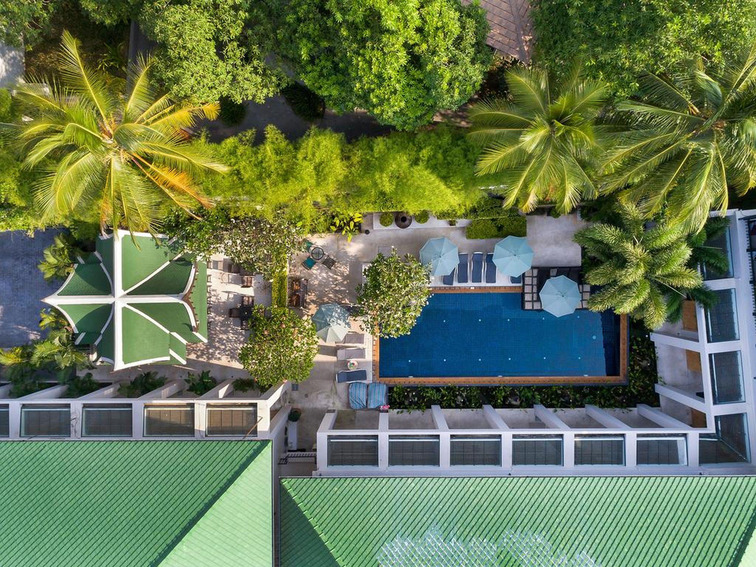 Outrigger Surin Beach Resort - Sha Extra Plus Екстер'єр фото Aerial view of the hotel