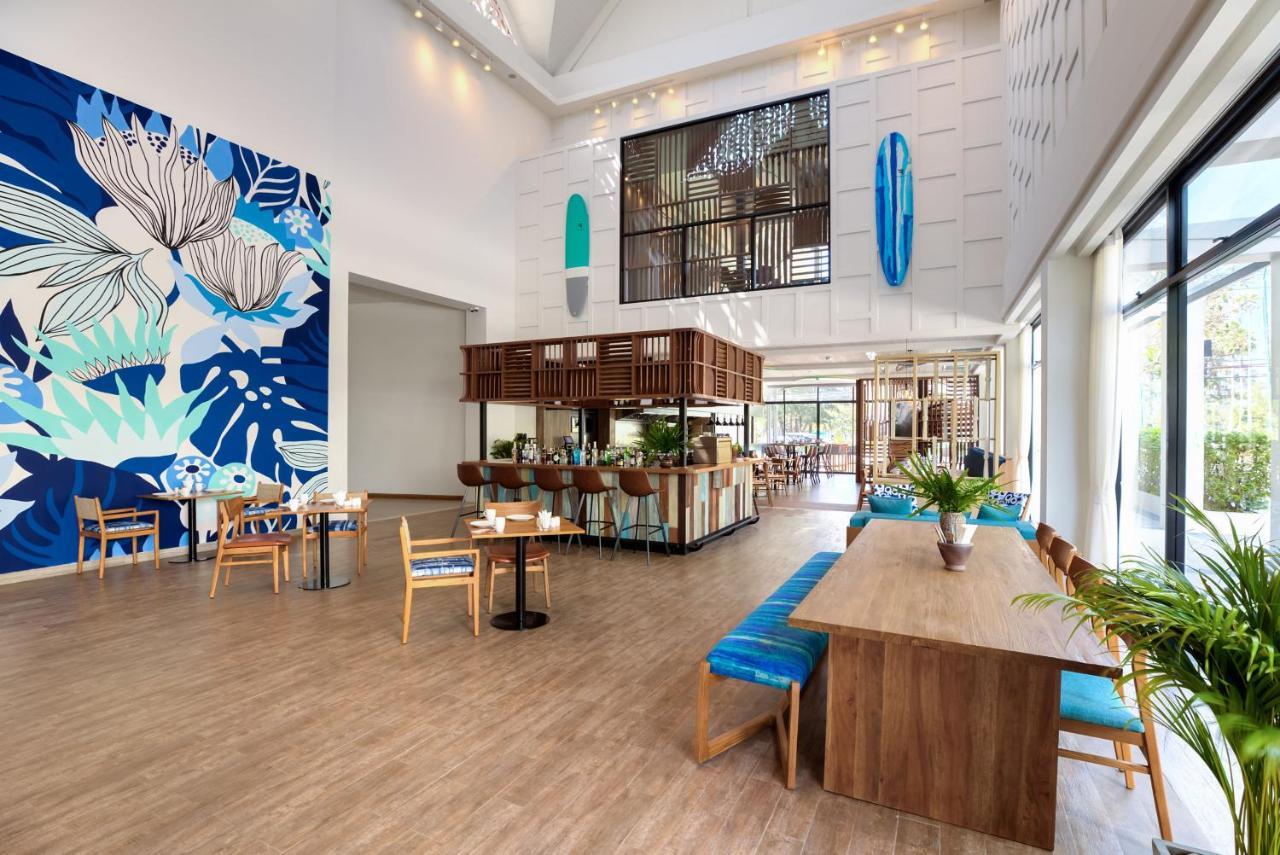 Outrigger Surin Beach Resort - Sha Extra Plus Екстер'єр фото The interior of the hotel