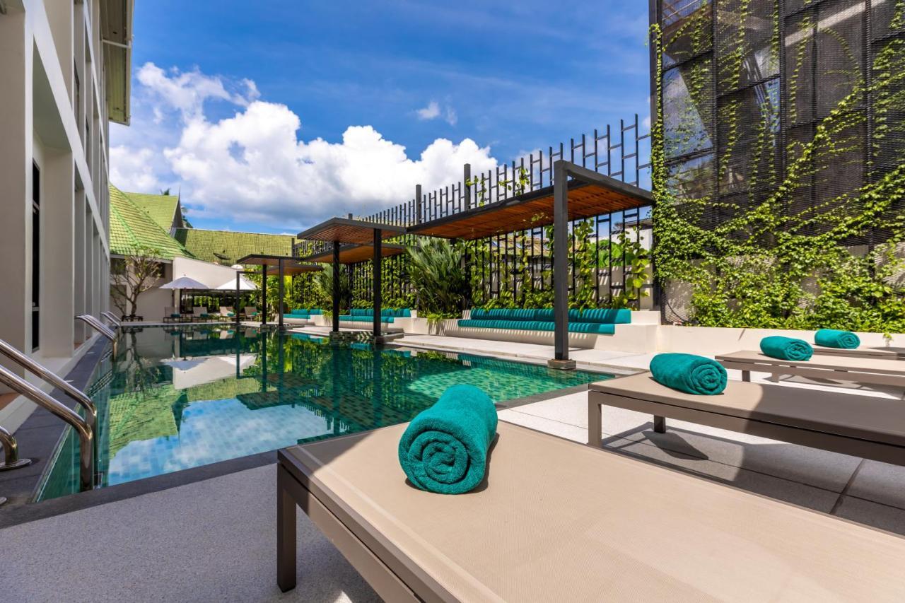 Outrigger Surin Beach Resort - Sha Extra Plus Екстер'єр фото The swimming pool at the hotel